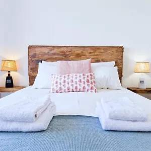 Apartment Dona Marqueza - Wifi, Ac, & Centro 350m, Carvoeiro (Lagoa)
